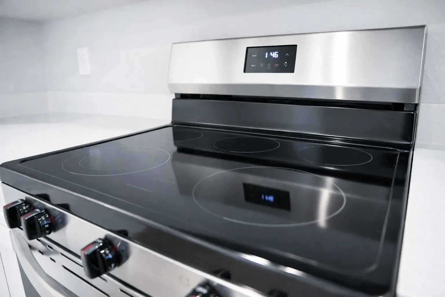 Cedar Grove Townhomes – Stainless Stove