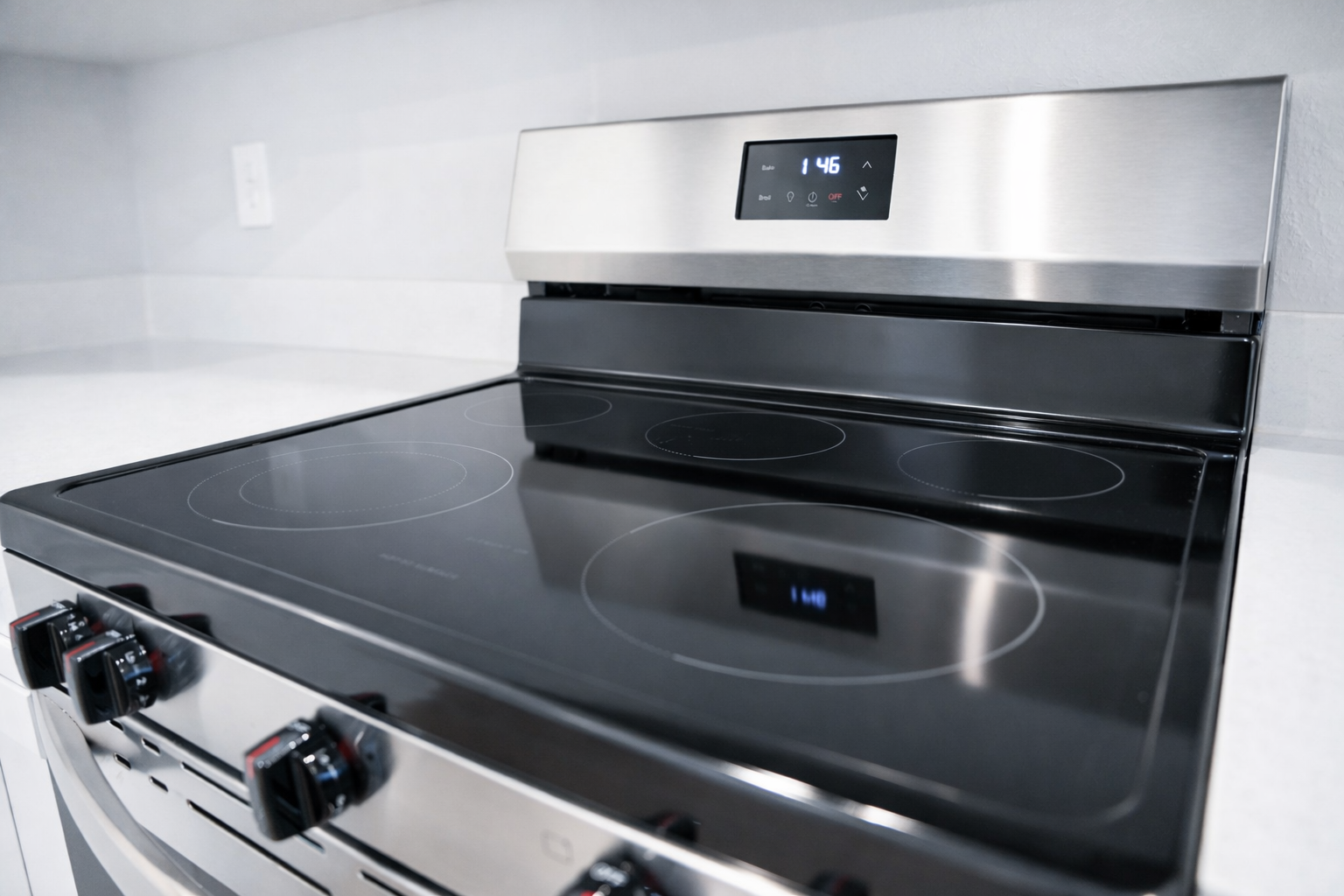 Cedar Grove Townhomes – Stainless Stove